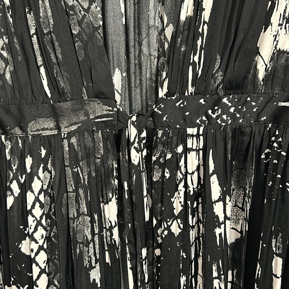 Intimately Free People So Long Robe In Black Combo Snake Print Short Sleeve sz M - Picture 7 of 16